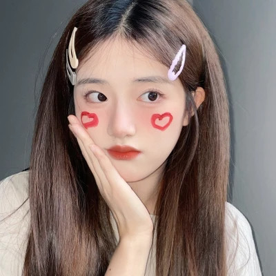 2025年最新女生微信真人头像图片