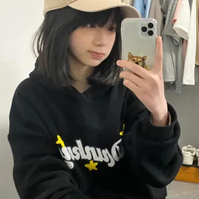 2025年超好看的女生微信真人头像图片
