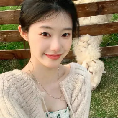 2025最新真人女生头像