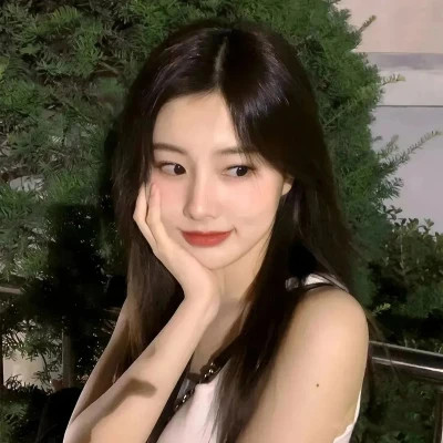 绝美2025真人女生头像