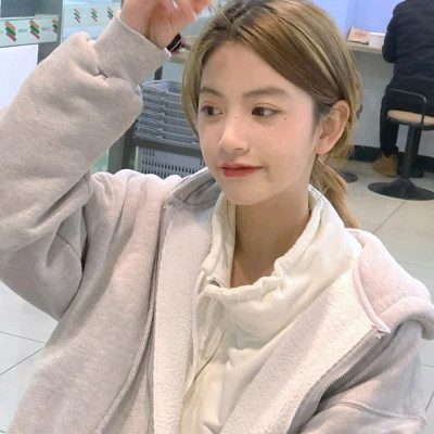 2025精选微信真人女生头像