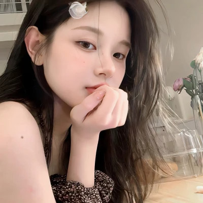 微信头像女生真人2025