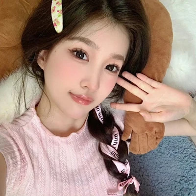 微信头像女生真人2025