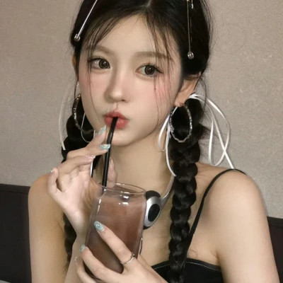 微信头像女生真人2025