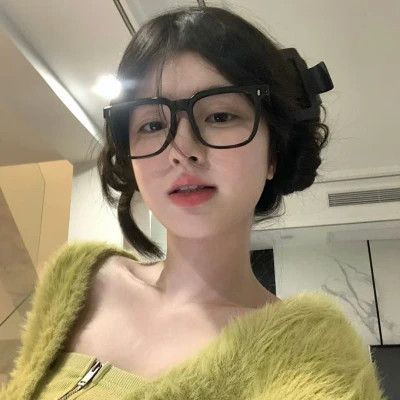 微信头像女生真人2025