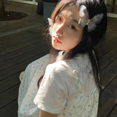 微信头像女生真人2025