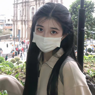个性2025微信真人女生头像