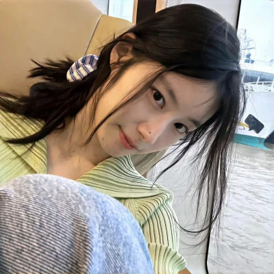 新款2025微信真人女生头像
