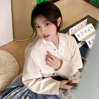 新款2025微信真人女生头像