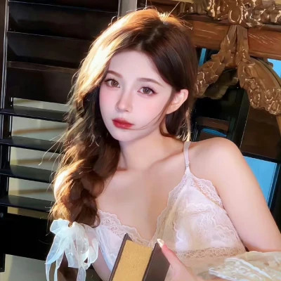 个性时尚2025微信真人女生头像
