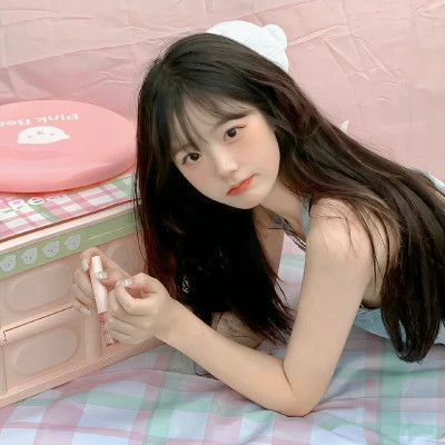 美丽独特2025微信真人女生头像