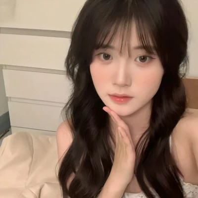 美丽独特2025微信真人女生头像