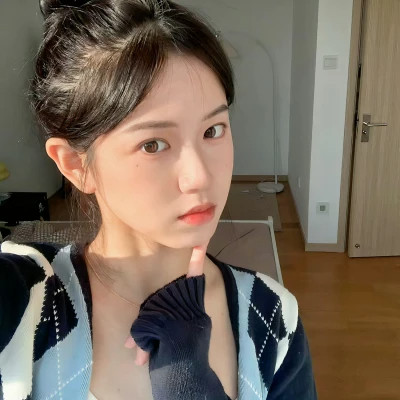 美丽独特2025微信真人女生头像