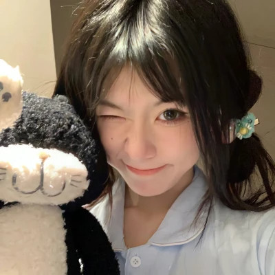 2025热门真人女生头像图片