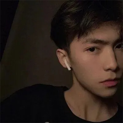 2025最新真人男生头像图片高清大图