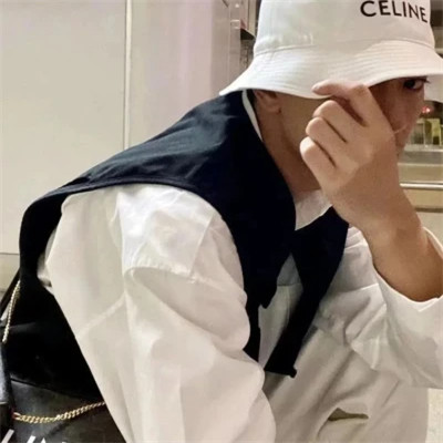 侧脸男生头像