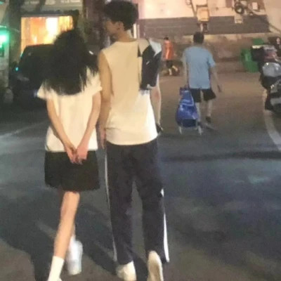 真人情侣头像图片