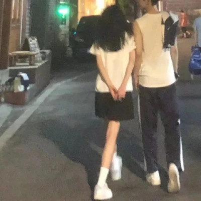 真人情侣头像图片