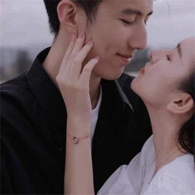 个性独一无二情侣头像一左一右