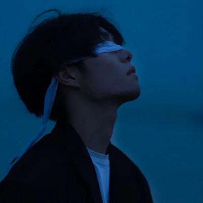 2025最新男生头像图片