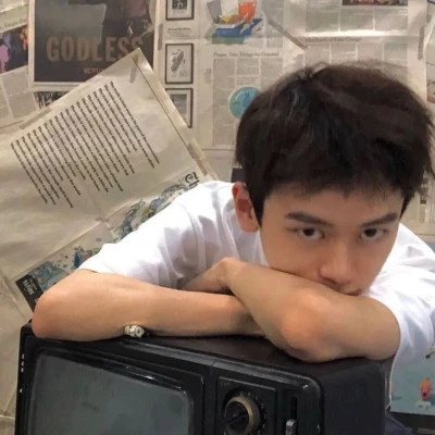 2025热门男生头像图片