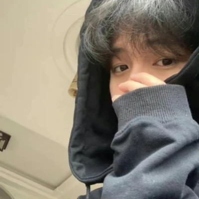 多样2025男生头像图片