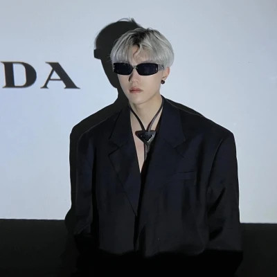 多样2025男生头像图片