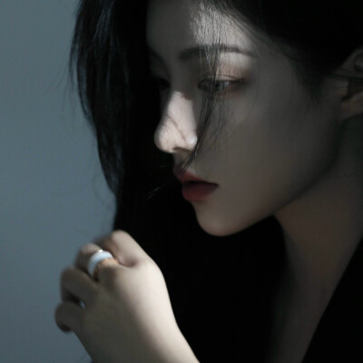 2025年女生头像图片精选