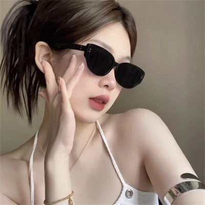 超级好看的2025年女生头像图片