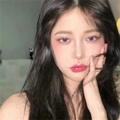 超级好看的2025年女生头像图片