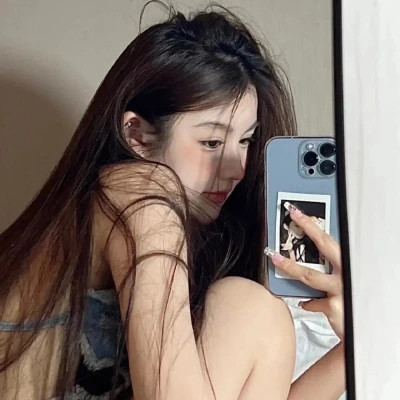 超级好看的2025年女生头像图片