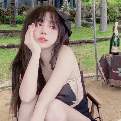 超级好看的2025年女生头像图片