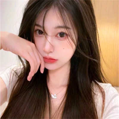 最新2025年女生头像图片