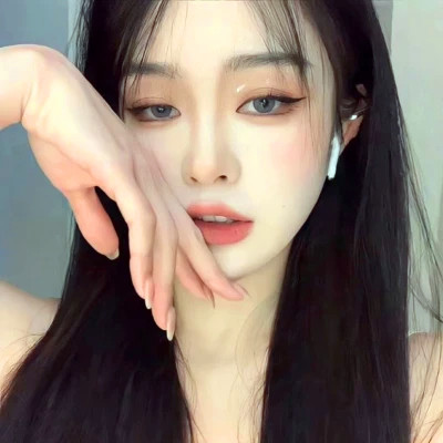 最新2025年女生头像图片