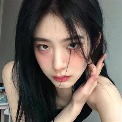 最新2025年女生头像图片