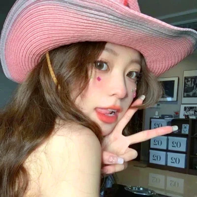 高清2025年女生头像图片