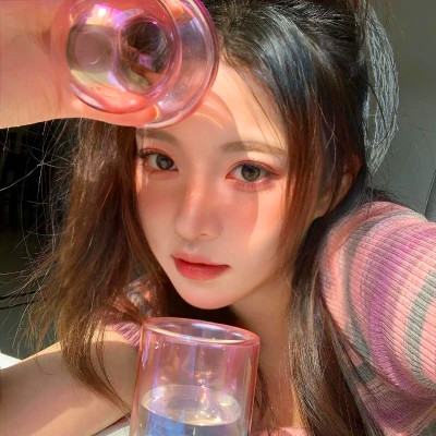 高清2025年女生头像图片