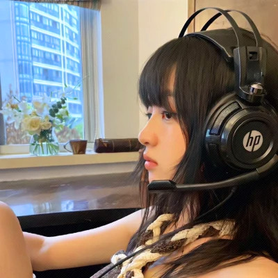 高清2025年女生头像图片