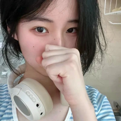 高清2025年女生头像图片