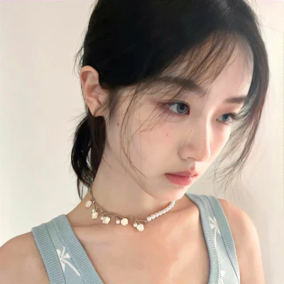 高清2025年女生头像图片