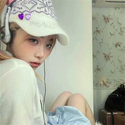 高清2025年女生头像图片