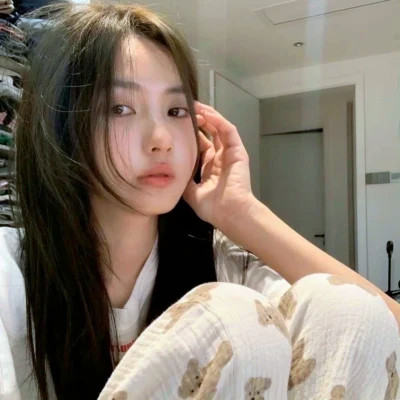 高清2025年女生头像图片