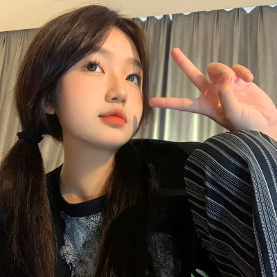 高清2025年女生头像图片