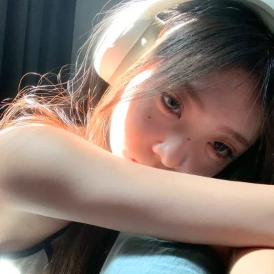 绝美2025年女生头像图片