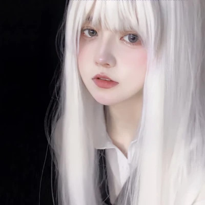 绝美2025年女生头像图片