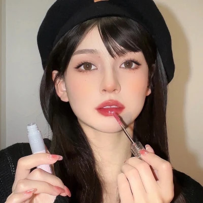 精选2025年女生头像图片