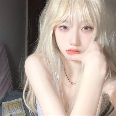精选2025年女生头像图片