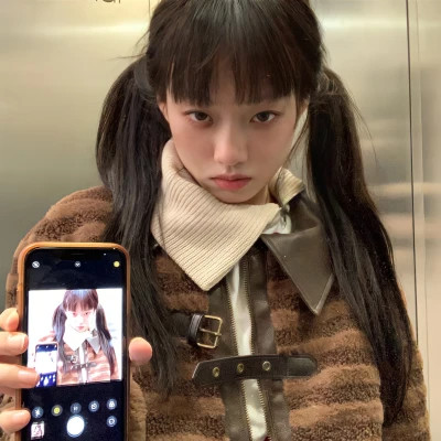 精选2025年女生头像图片