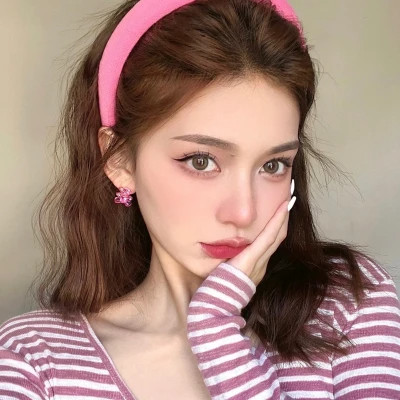 精选2025年女生头像图片