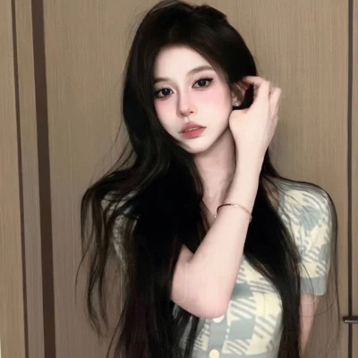 精选2025年女生头像图片